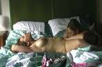 De geile lesbische studente beft haar vriendin na het wakker worden