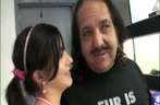 Porno legende Ron Jeremy neukt geil meisje