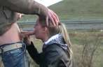 Blowjob langs de snelweg