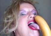 Deepthroath met een Hema rookworst